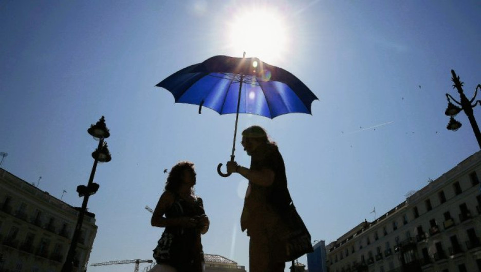 Emitirá Francia alerta roja por calor extremo