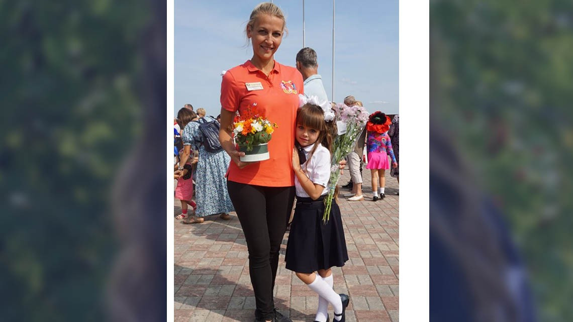 La niña "más guapa del mundo", va a la escuela