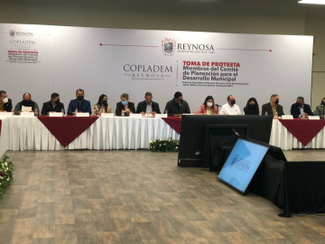 Toman protesta integrantes de COPLADEM