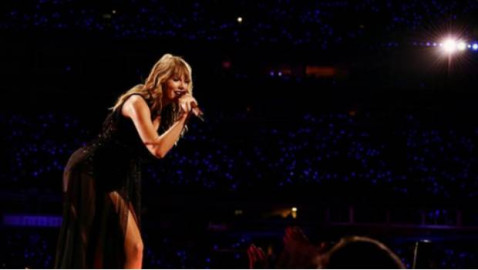 Taylor Swift rinde tributo a Aretha Franklin
