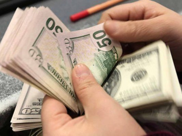 Dólar cotiza a la venta en 18.95 pesos