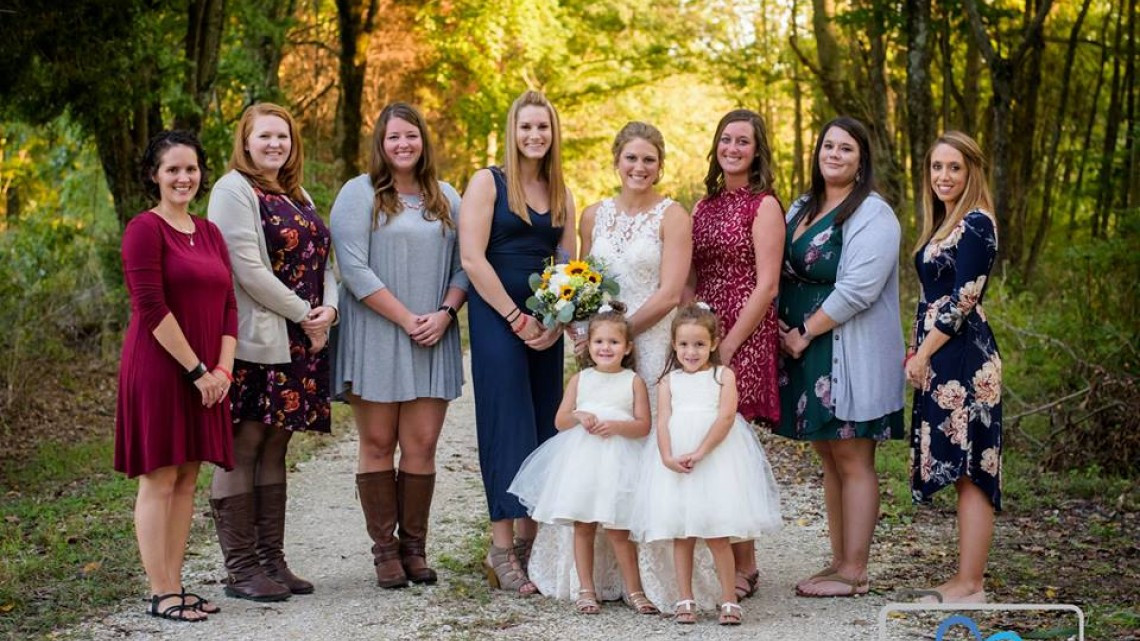 ¡Hermoso detalle! Mujer recuerda a su prometido muerto con sesión de fotos