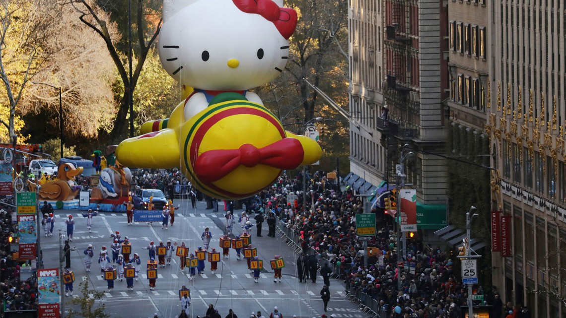 Aquí una vista al desfile de Día de Acción de Gracias de Macy's