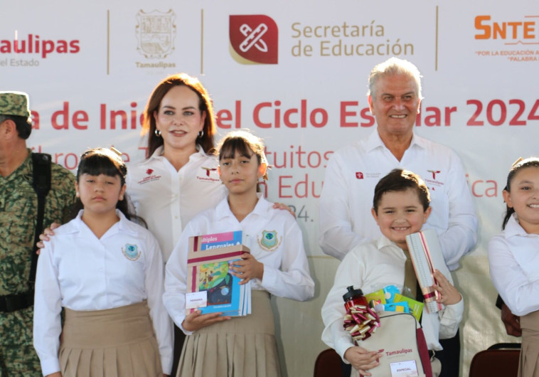 Con la entrega de libros y útiles escolares arranca ciclo escolar en Nuevo Laredo