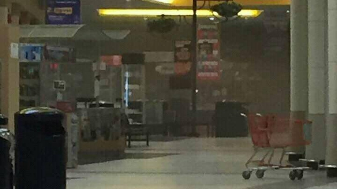 Se registra incendio en Coppel y Famsa Periférico