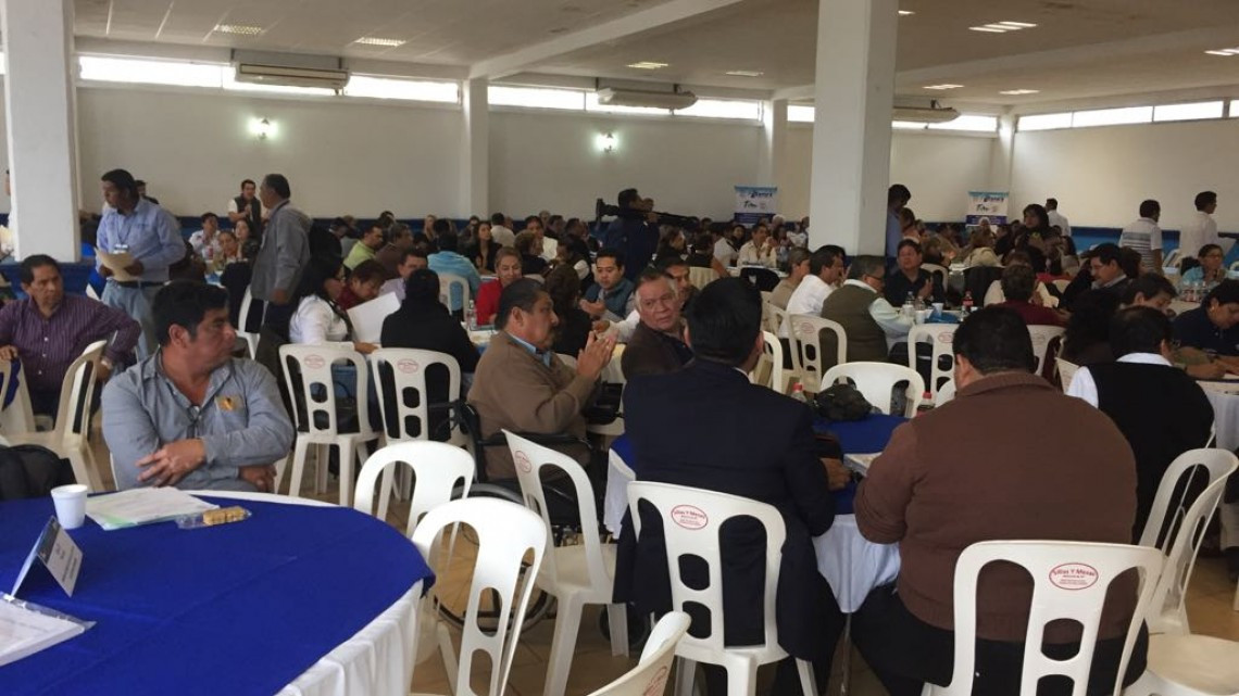 Se reúne sector educativo con gobierno local para evaluar necesidades en escuelas