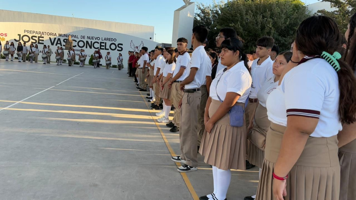 Destacan alumnos de la prepa municipal José Vasconcelos a nivel nacional