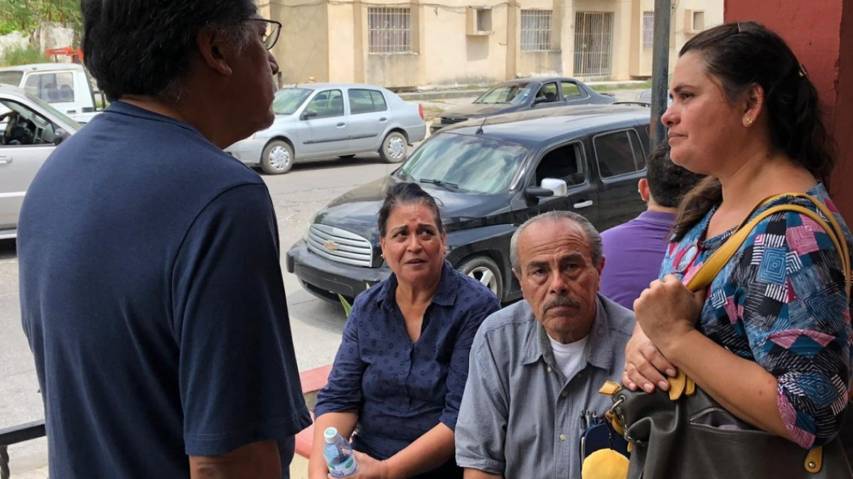 Protestan contra abogado, los defraudó hasta con 65 mil pesos ofreciendo aumentar su pensión del IMSS