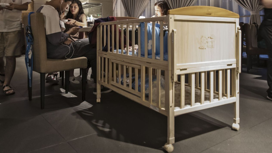 Cunas y ataúdes en EU costarán más con aranceles