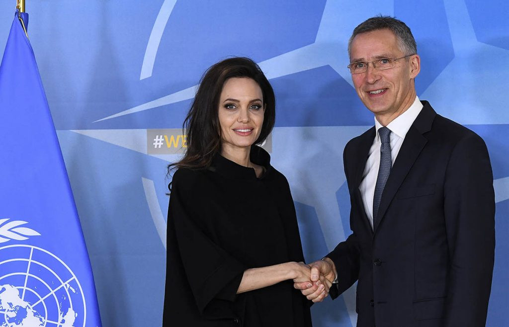Angelina Jolie con OTAN contra la violencia sexual