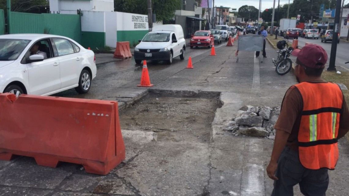 Cierran por bacheo calle Rosalio Bustamante y 16 de septiembre