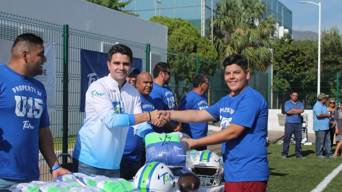 Recibe Seleccion Tam U15 uniformes previo al Campeonato Nacional de Chihuahua