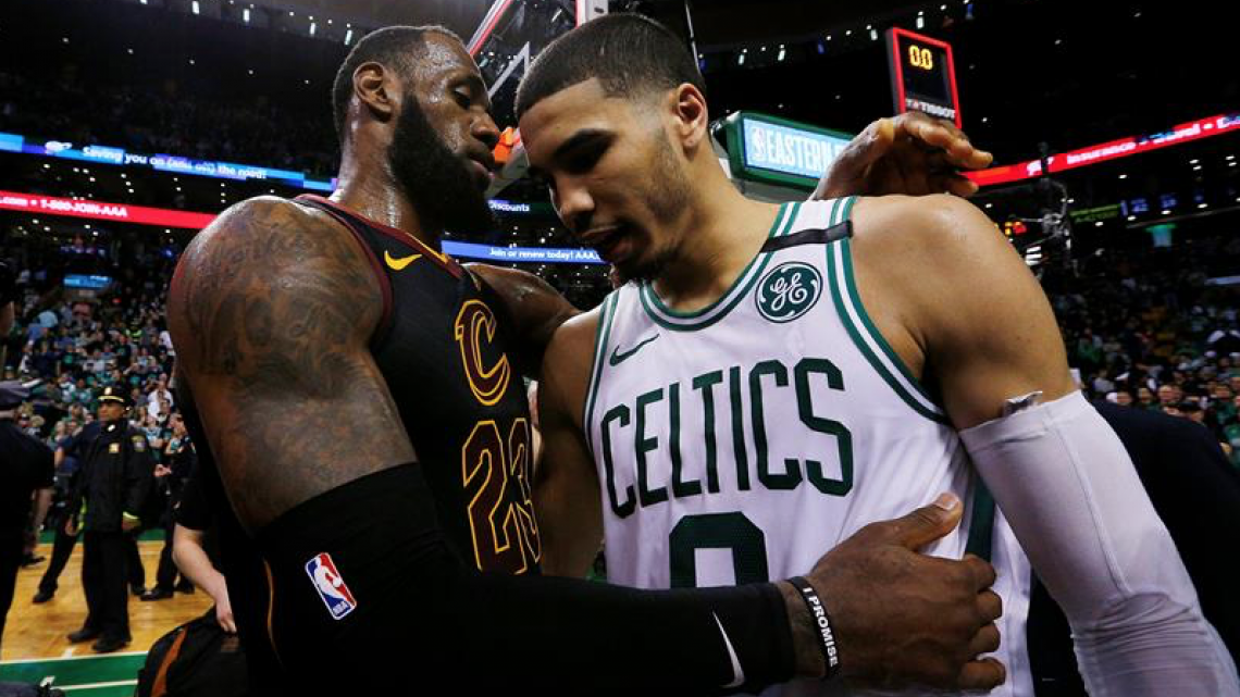 Cavs avanzan a finales por cuarto año consecutivo. LeBron se lleva la noche.