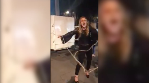 Cibernautas bautizan a mujer como #LadyToques