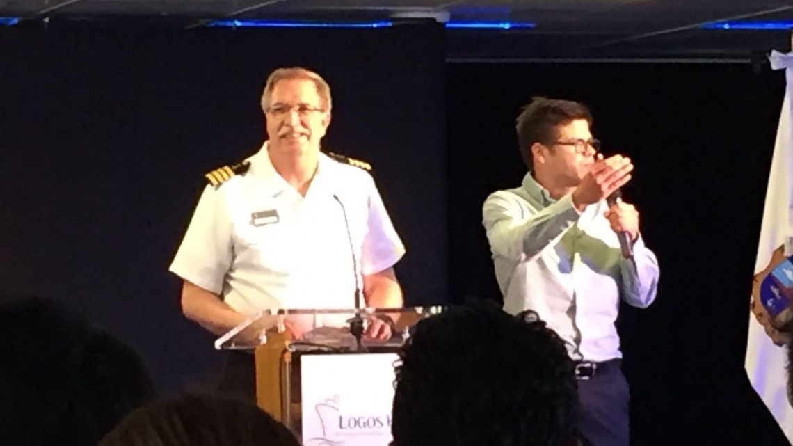 Logos Hope abre sus puertas del mayor tesoro que guarda, su biblioteca