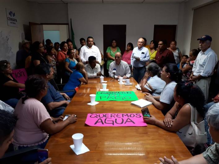 Continúan protestas contra COMAPA