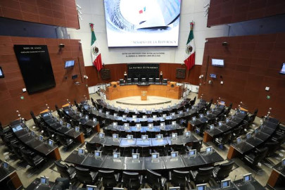 Aprueban en lo general reformas a Ley de Amparo; oposición acusa 