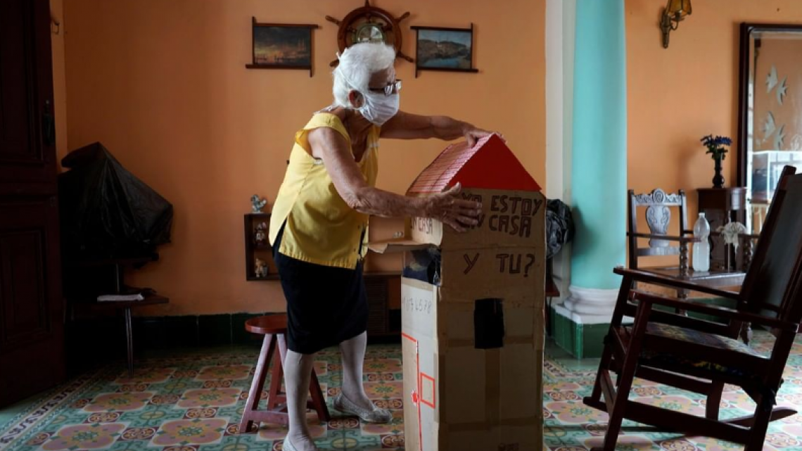 Yo estoy en casa, ¿y tú?