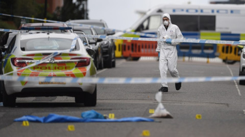 Ataque con cuchillo en Inglaterra deja saldo de un muerto y siete heridos 