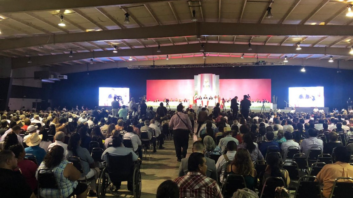 Rinde Mario López su primer informe de gobierno