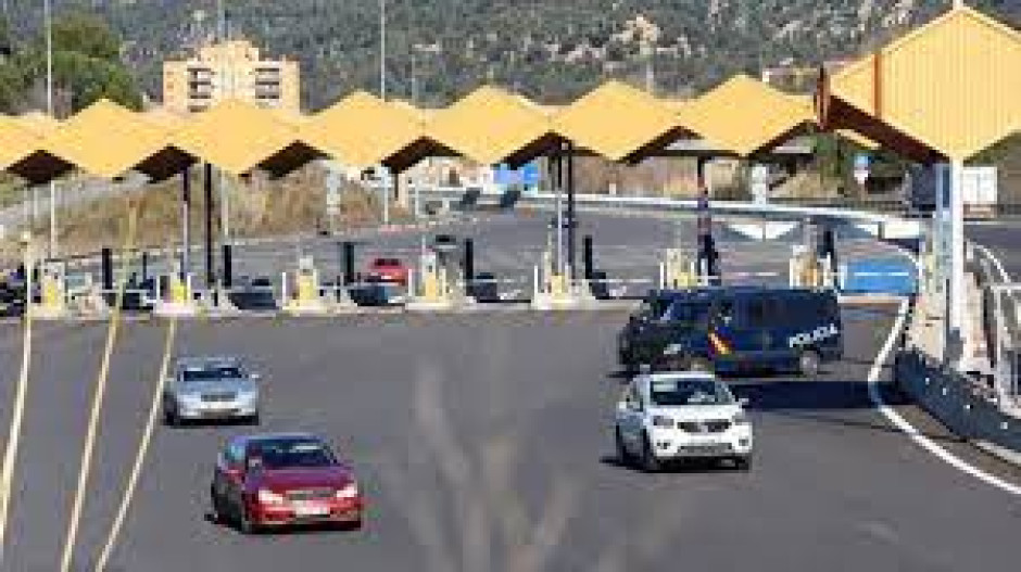 Detienen en España a conductor que llevaba un cadáver de copiloto