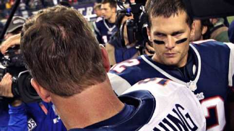 Tom brady a un juego de superar a Peyton Manning
