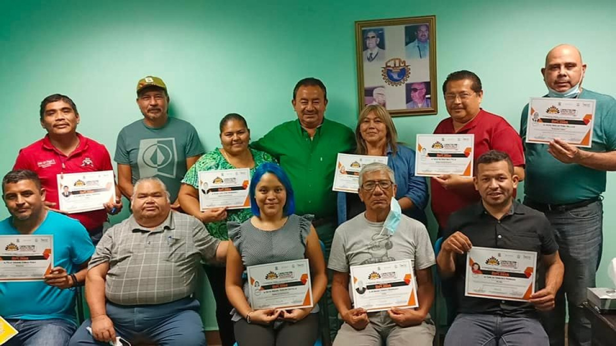 Entregan reconocimientos de capacitación a Presidentes de ligas deportivas del SJOIIM