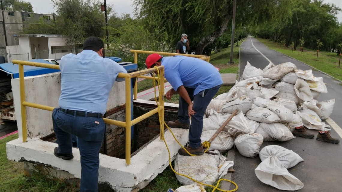 Se sale Rio Bravo de su cauce a la altura de la colonia Jardín de Matamoros