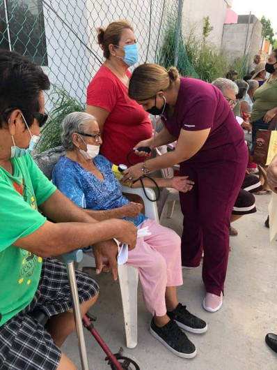 Velan DIF-Reynosa y Municipio por salud de sus abuelitos