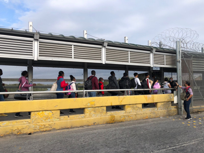 Tras 6 años de espera, migrantes reciben asilo