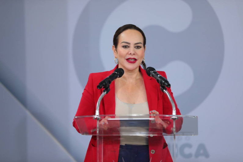 Lanzan convocatoria para becas Una nueva Era de primaria y secundaria