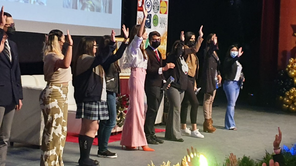 Vanessa Ponce inagura Congreso IUVE