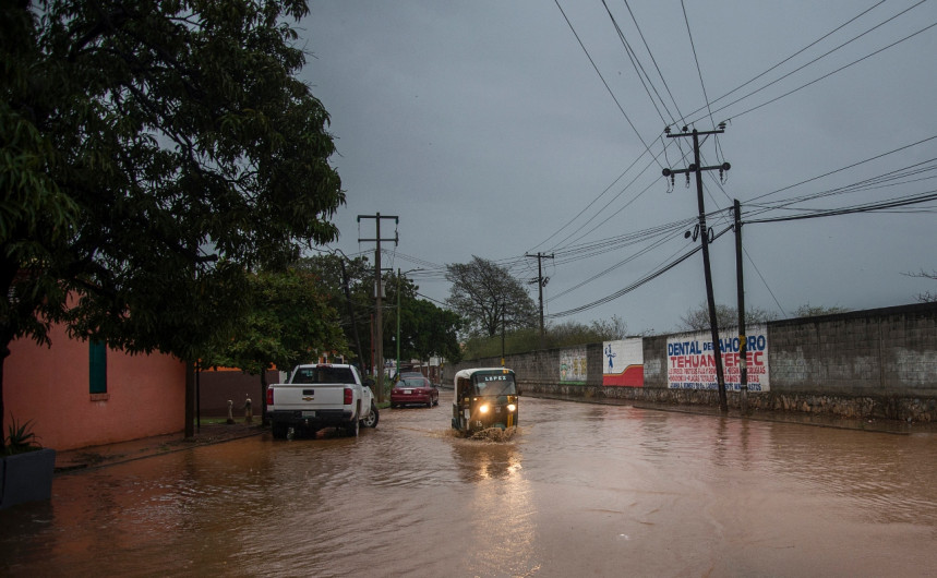 Remanentes de Agatha podrían convertirse en la primera tormenta tropical de la temporada 