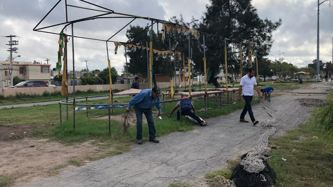 Desalojan a comerciantes del parque Periférico 