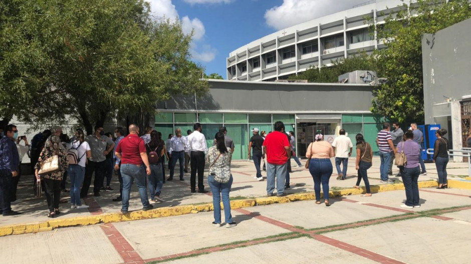Protestan padres y maestros de estancia infantil ante retiro de convenio con el ISSSTE