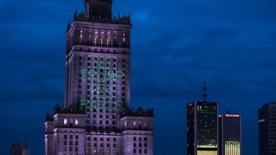 No Trump, Yes París: así recibió Greenpeace a Trump