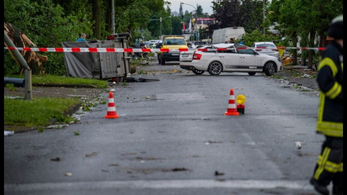 Al menos 40 heridos tras el paso de un tornado en Alemania