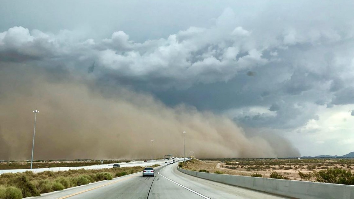 Tormenta de arena azota a Arizona