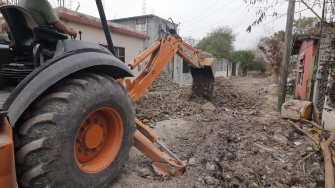 Inicia trabajos de rehabilitación y pavimentación de callejones de la Popular y la Balboa
