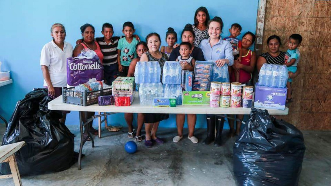 Entregan apoyos brigadas del DIF