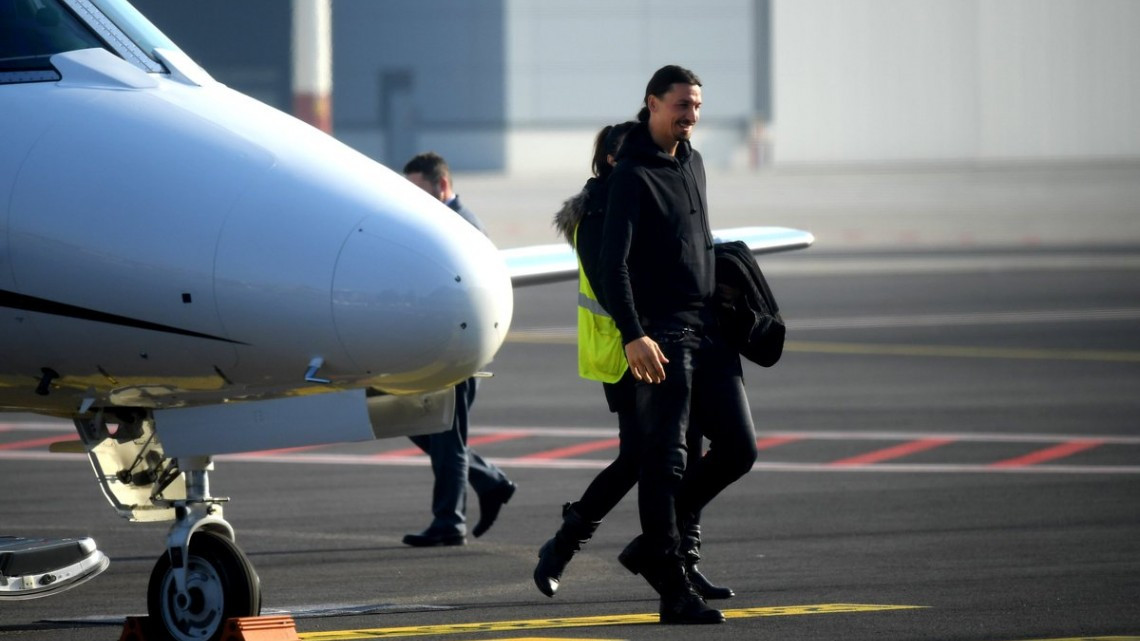 Zlatan Ibrahimović llega a Milán 