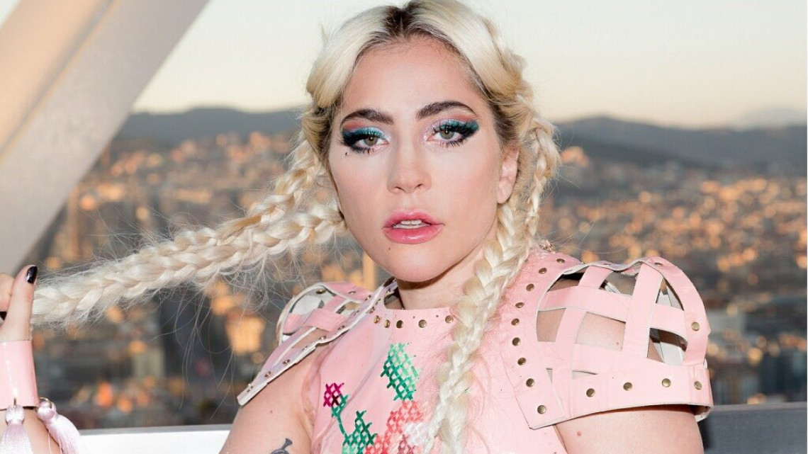 Lady Gaga sorprende con nuevas fotos