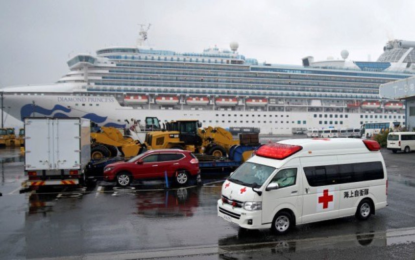 Aumenta a 454 los casos de coronavirus en crucero atracado en Japón