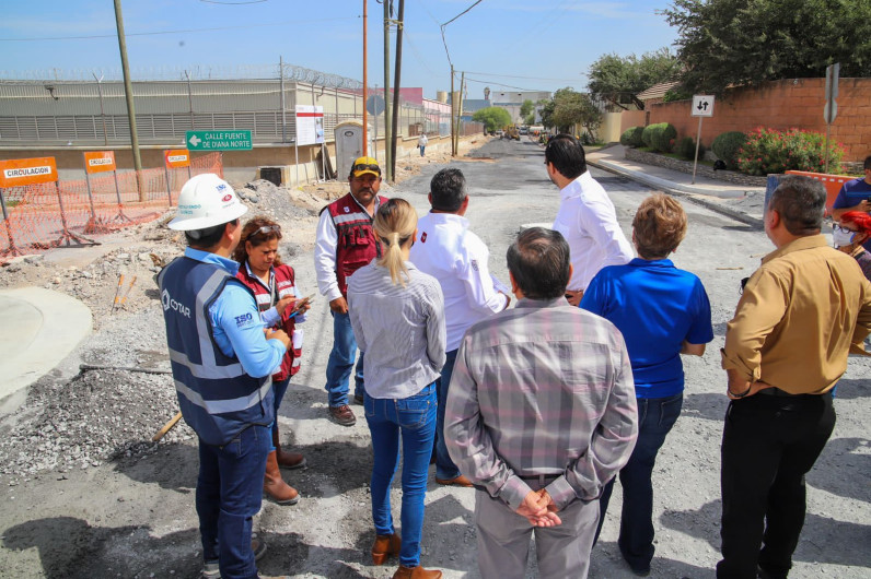 Continúa trabajando Gobierno de Reynosa en la reparación de calles y drenaje sanitario 