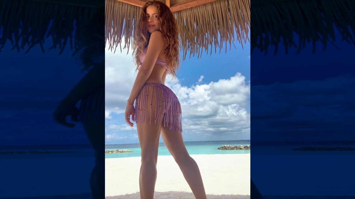 Shakira enloquece a fans con fotos en bikini 