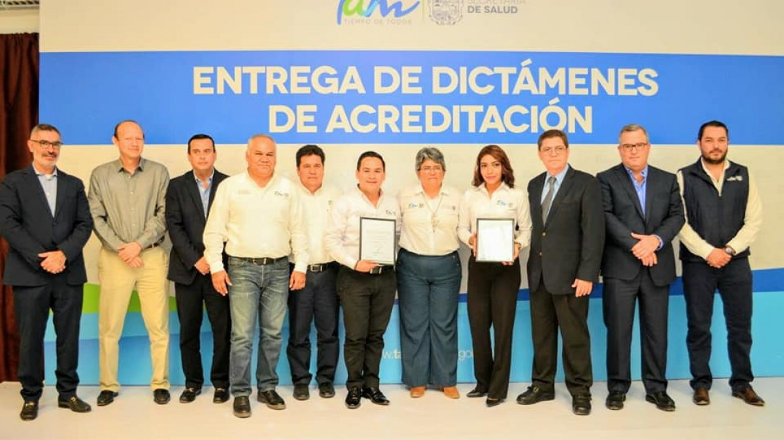 Entregan dictámenes de acreditación a Salud
