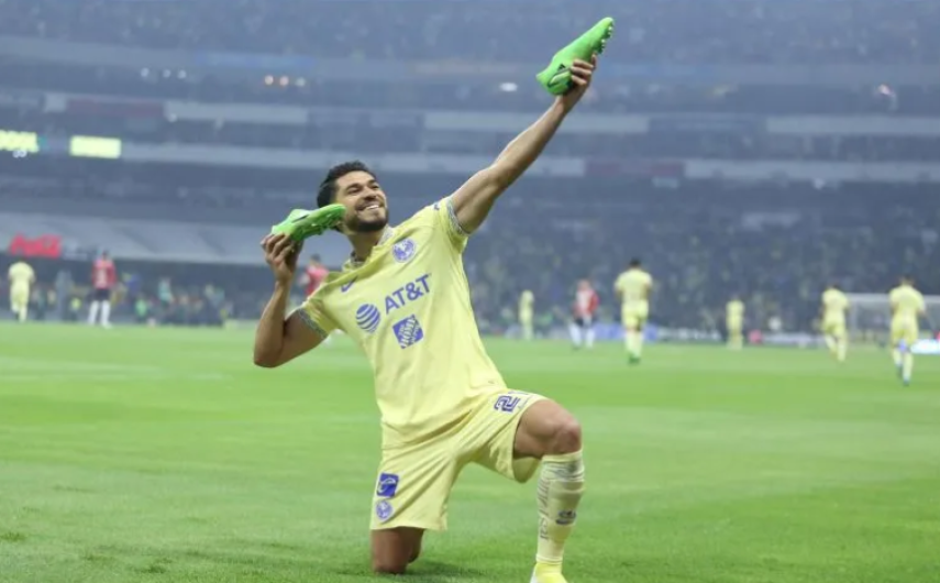 ¡El Clásico es azulcrema! América le pega a Chivas en el Azteca