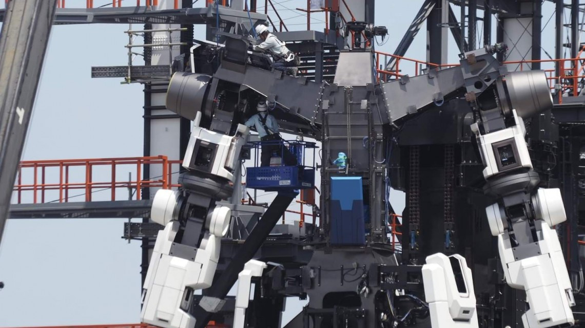 Japón inicia pruebas del robot Gundam que camina solo 