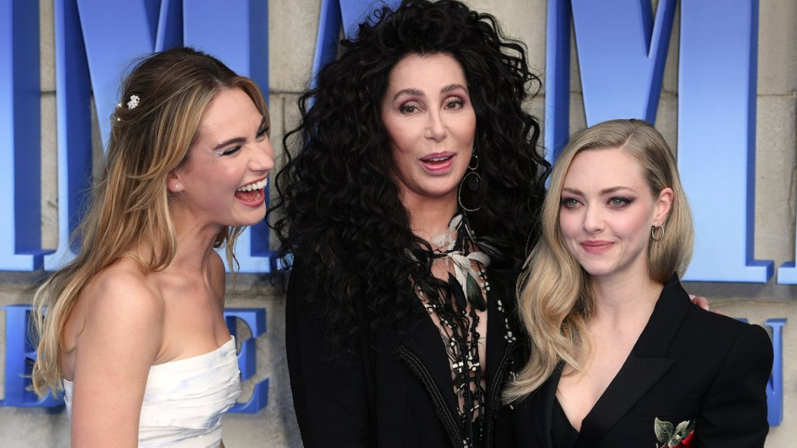 Cher y Meryl Streep en el estreno de Mamma Mia