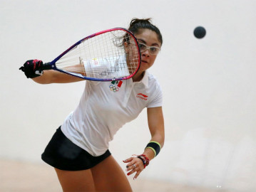 Paola Longoria obtiene su titulo 101